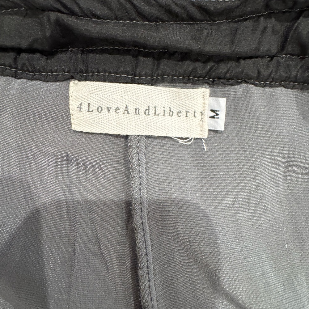 Johnny Was 4 Love and Liberty Gray Velvet pants size medium - Picture 6 of 6